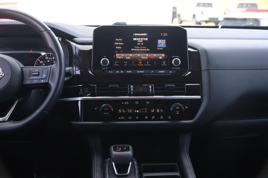 Nissan Pathfinder Vehicle Image 25
