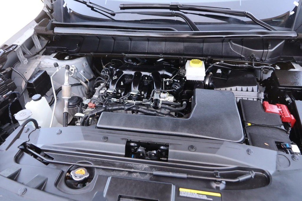 Nissan Pathfinder Vehicle Image 28