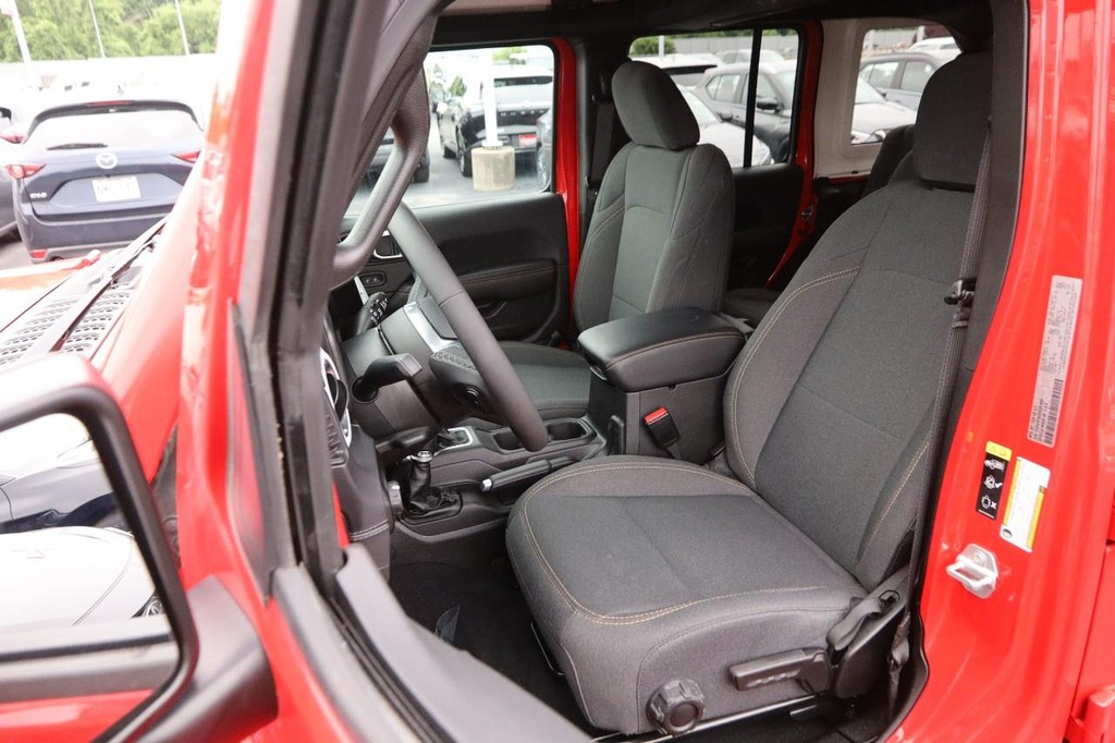 Jeep Wrangler 4xe Vehicle Image 08