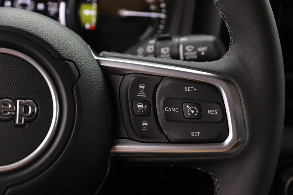 Jeep Wrangler 4xe Vehicle Image 12