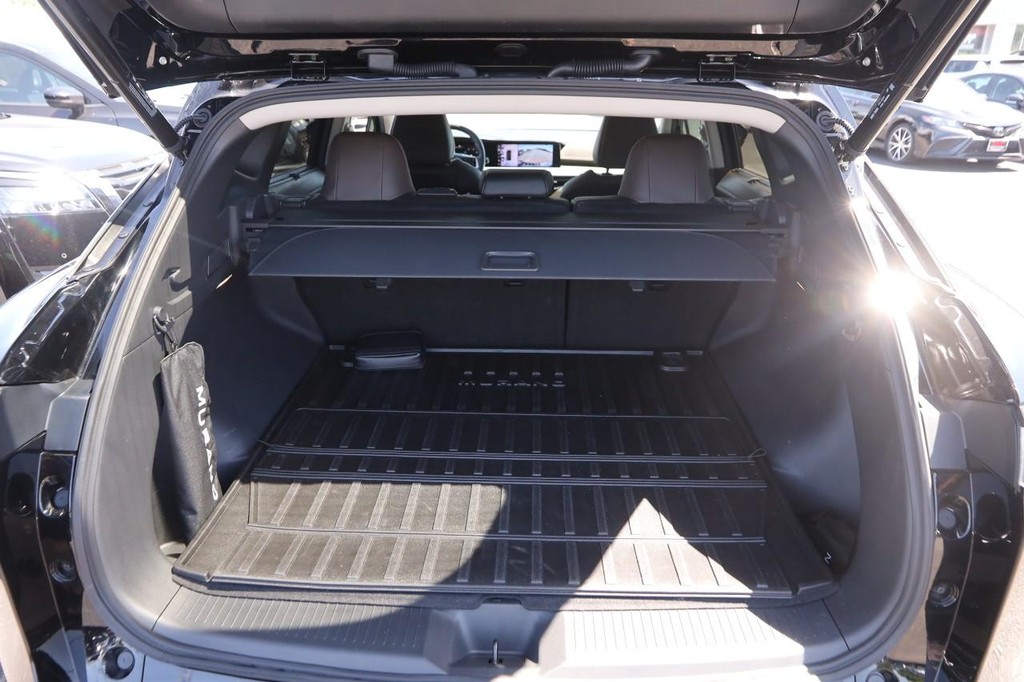 Nissan Murano Vehicle Image 07