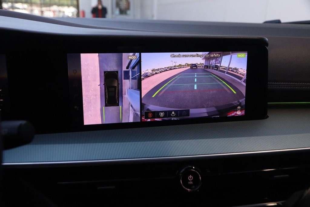 Nissan Murano Vehicle Image 19
