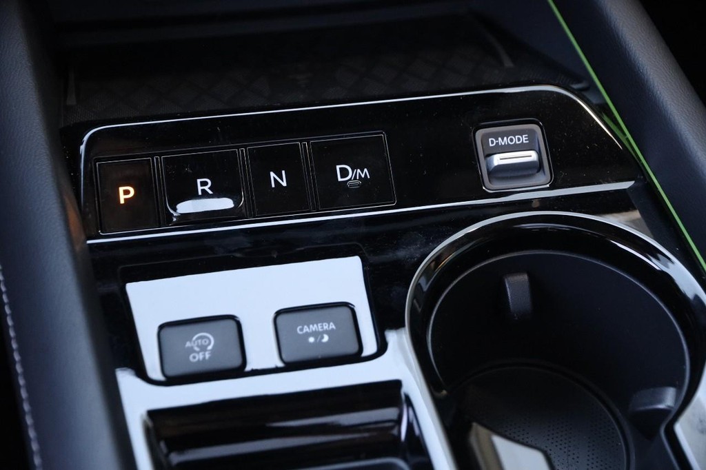 Nissan Murano Vehicle Image 22