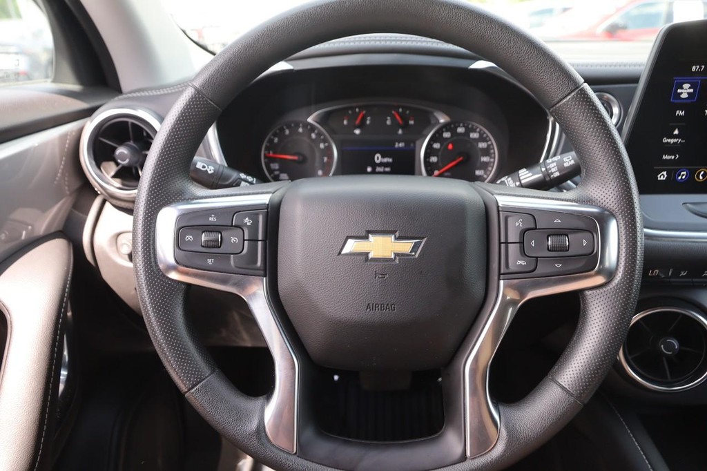 Chevrolet Blazer Vehicle Image 10