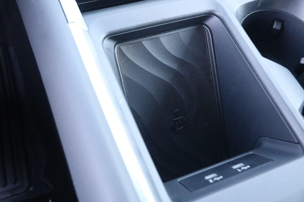 Nissan Armada Vehicle Image 20