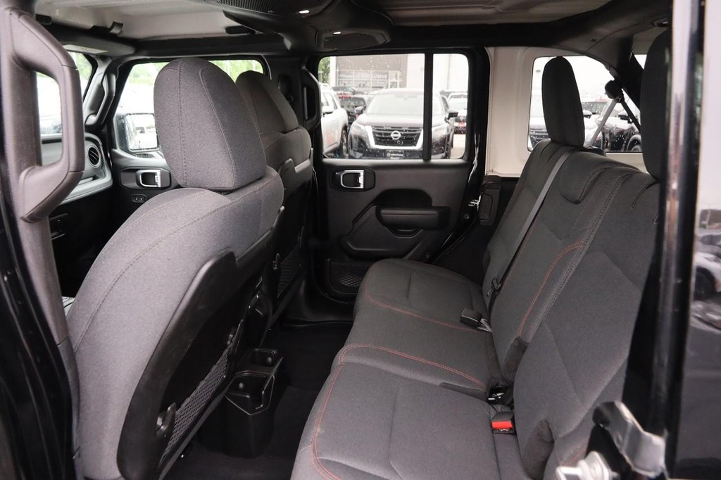 Jeep Wrangler Vehicle Image 09