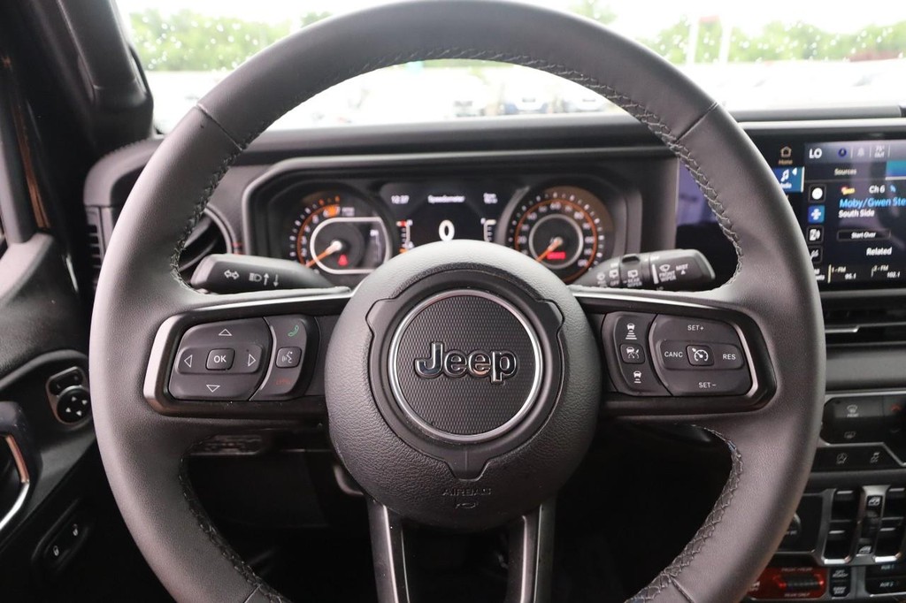 Jeep Wrangler Vehicle Image 10