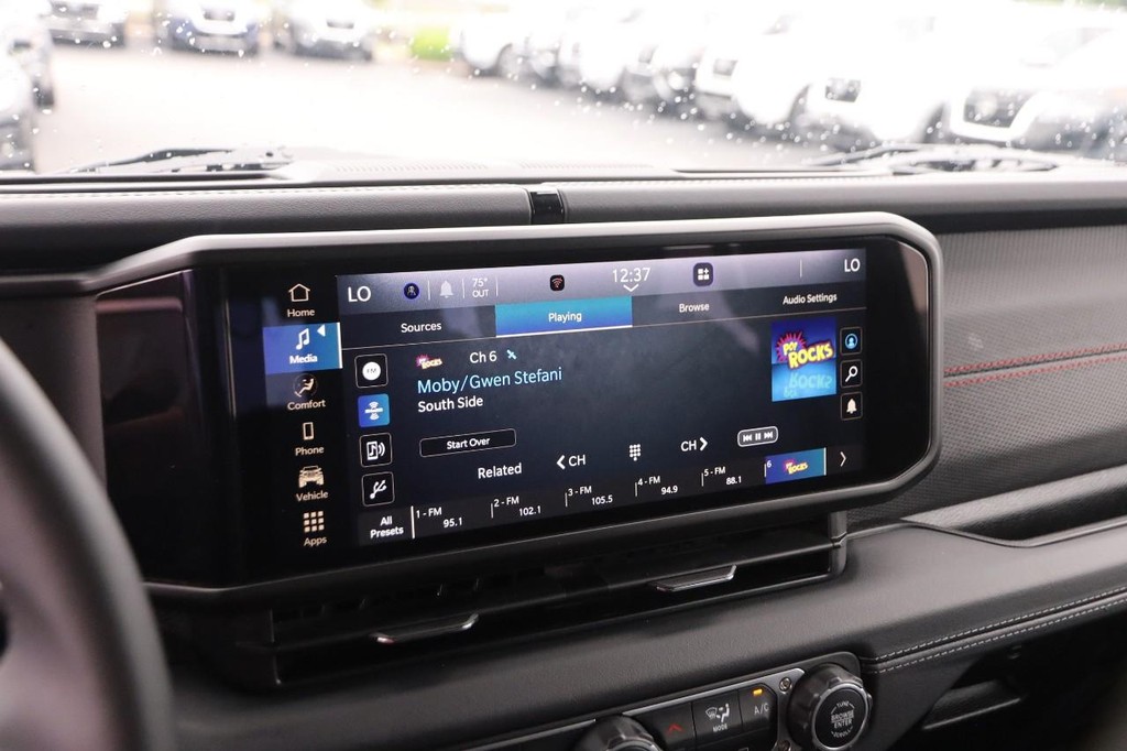 Jeep Wrangler Vehicle Image 16