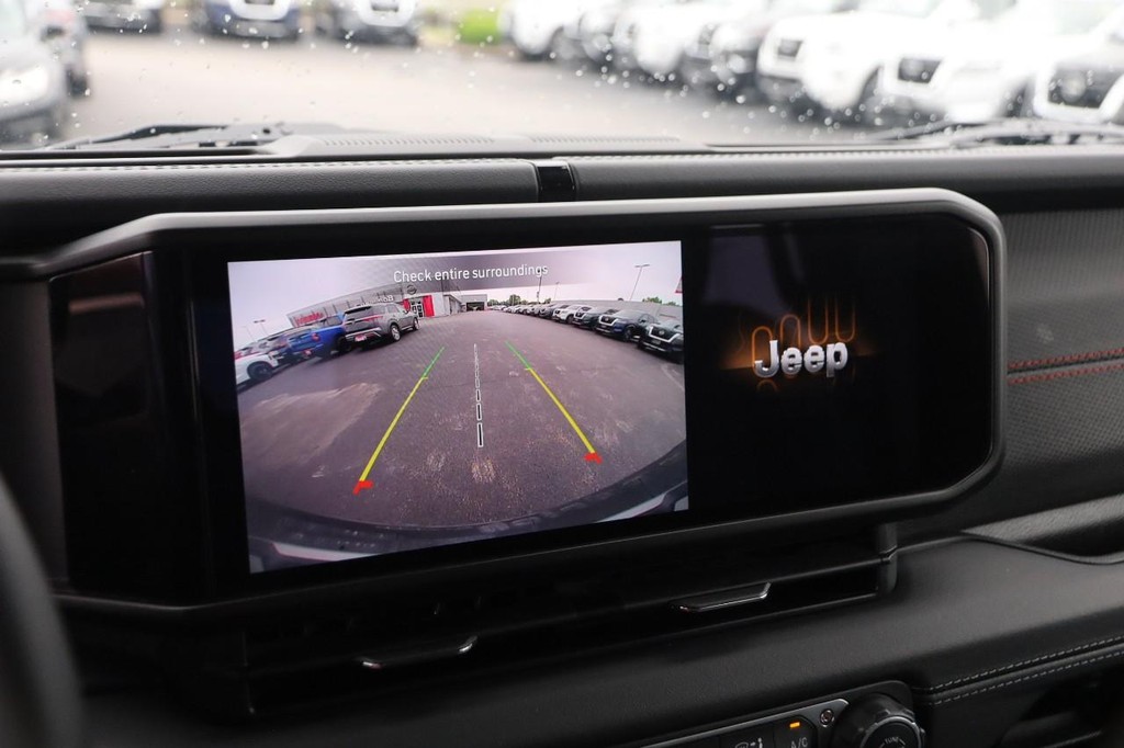Jeep Wrangler Vehicle Image 17
