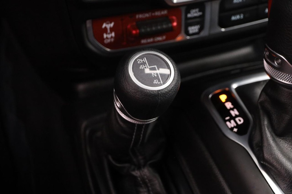Jeep Wrangler Vehicle Image 20