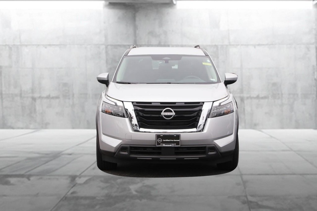 Nissan Pathfinder Vehicle Image 04