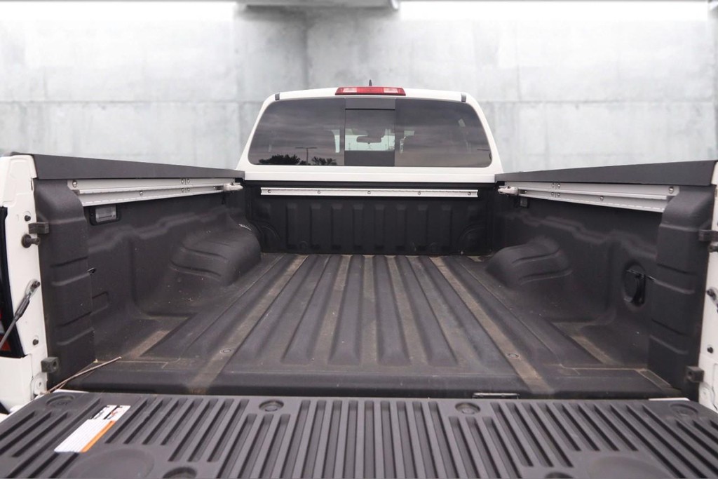 Nissan Frontier Vehicle Image 07
