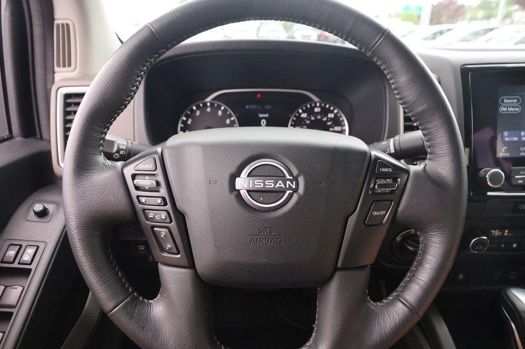 Nissan Frontier Vehicle Image 10