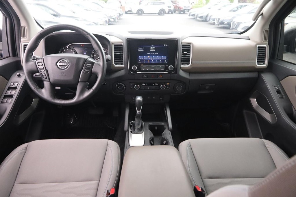 Nissan Frontier Vehicle Image 21