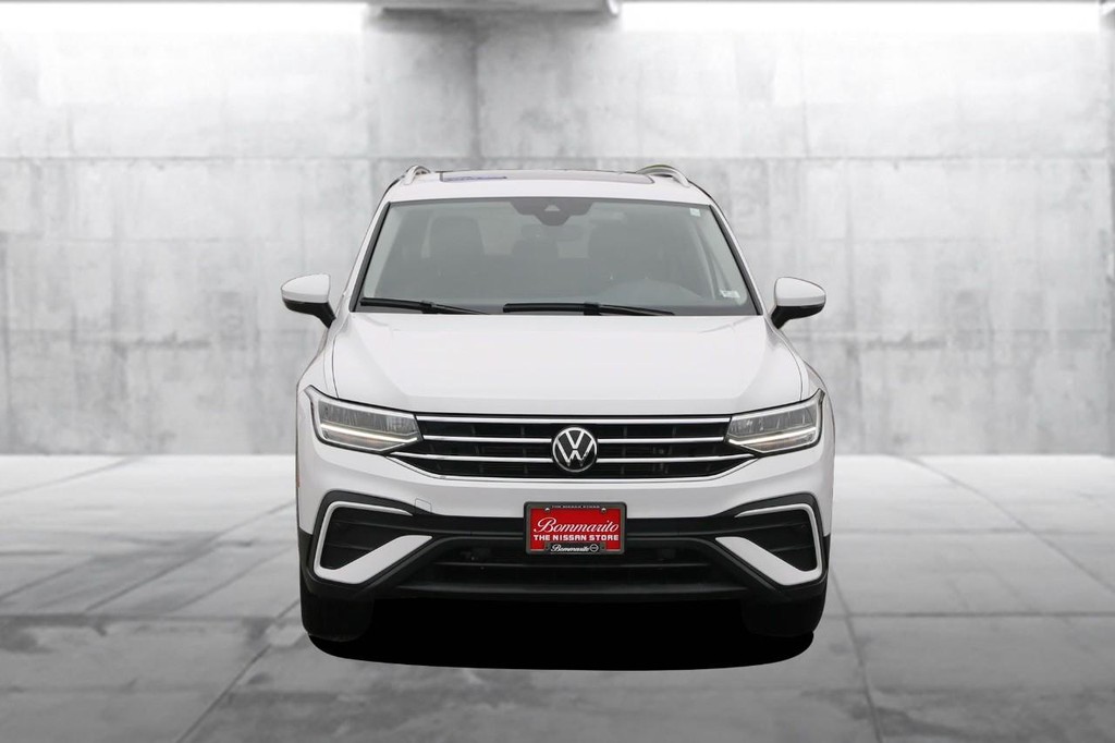 Volkswagen Tiguan Vehicle Image 04