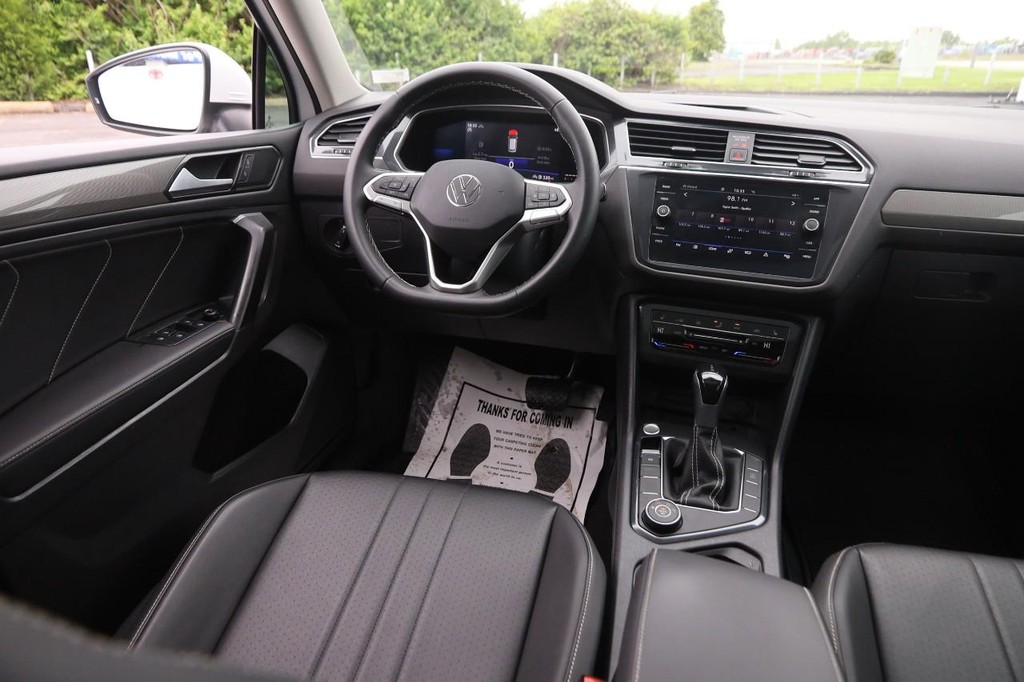 Volkswagen Tiguan Vehicle Image 23
