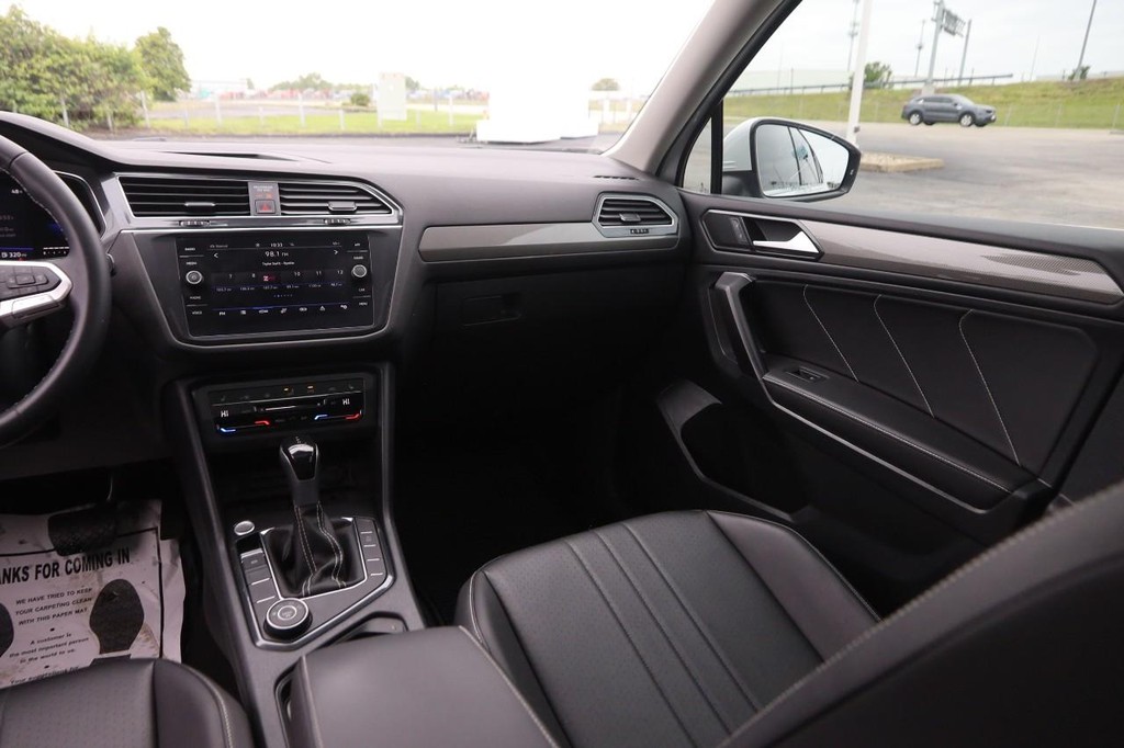 Volkswagen Tiguan Vehicle Image 26