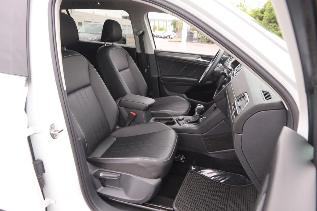 Volkswagen Tiguan Vehicle Image 27