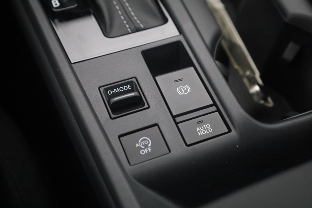 Nissan Sentra Vehicle Image 18
