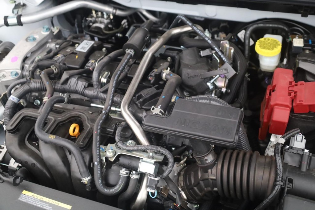 Nissan Sentra Vehicle Image 24