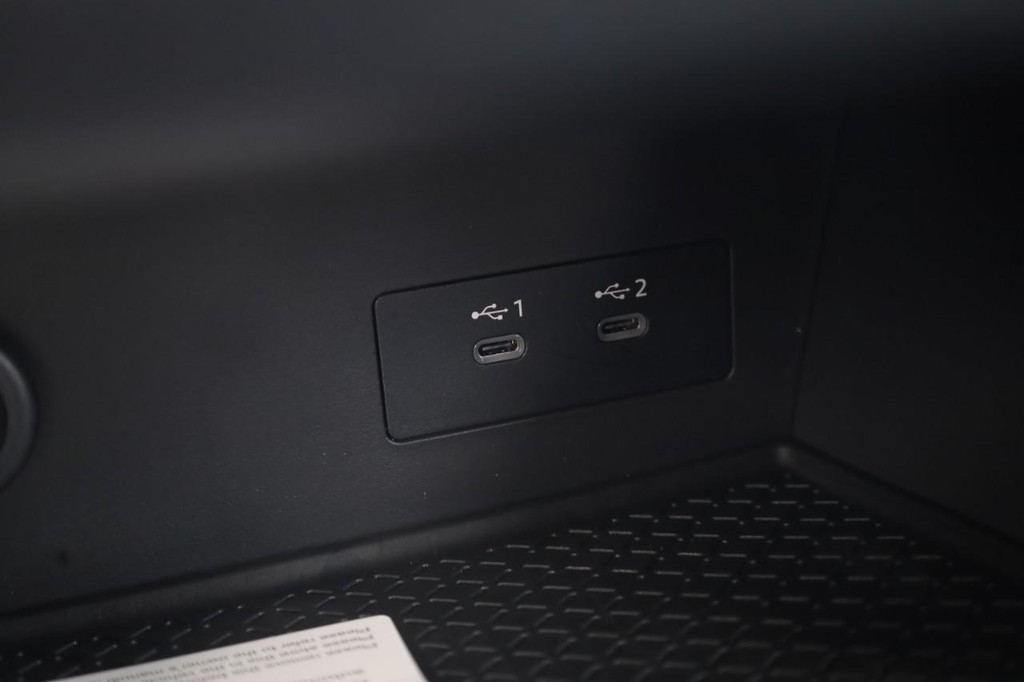 Nissan Pathfinder Vehicle Image 17
