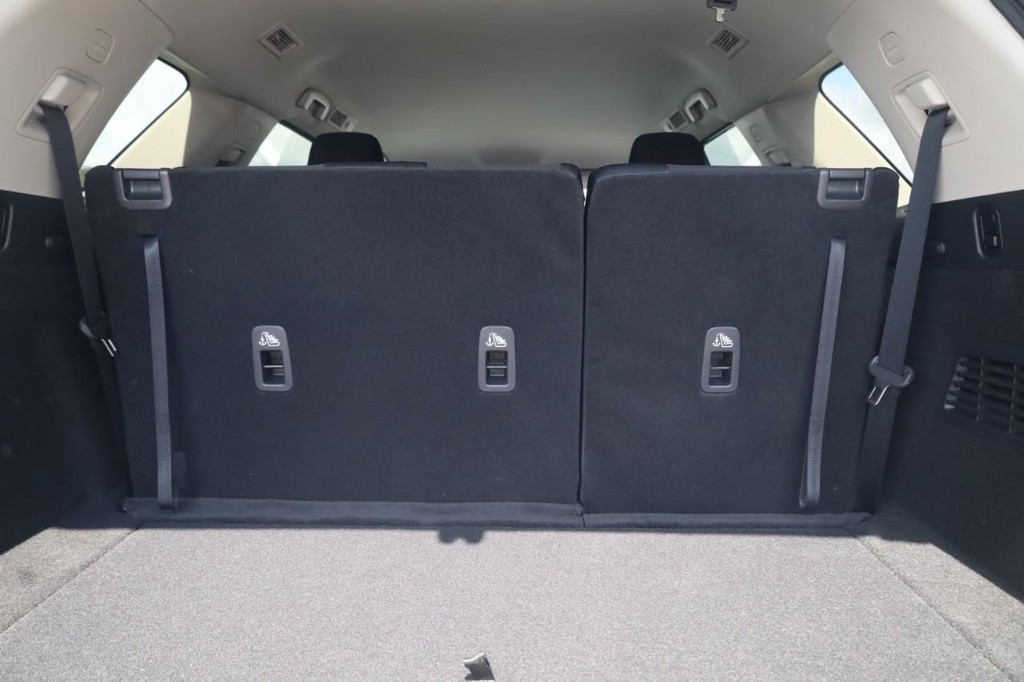 Nissan Pathfinder Vehicle Image 24