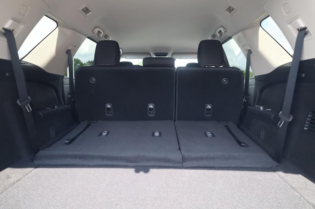 Nissan Pathfinder Vehicle Image 25
