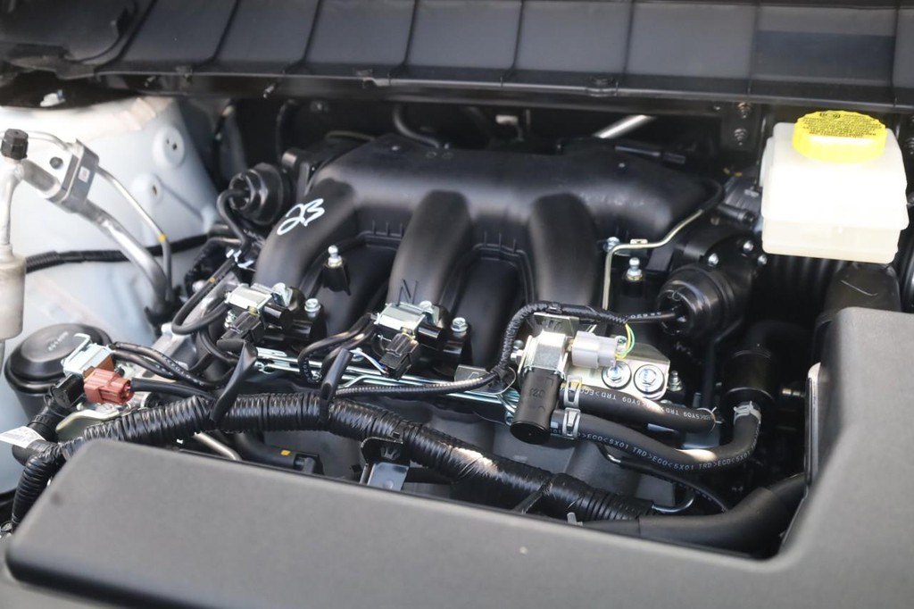 Nissan Pathfinder Vehicle Image 26