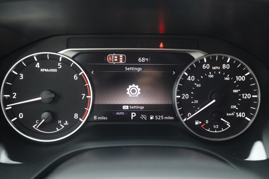 Nissan Rogue Vehicle Image 13