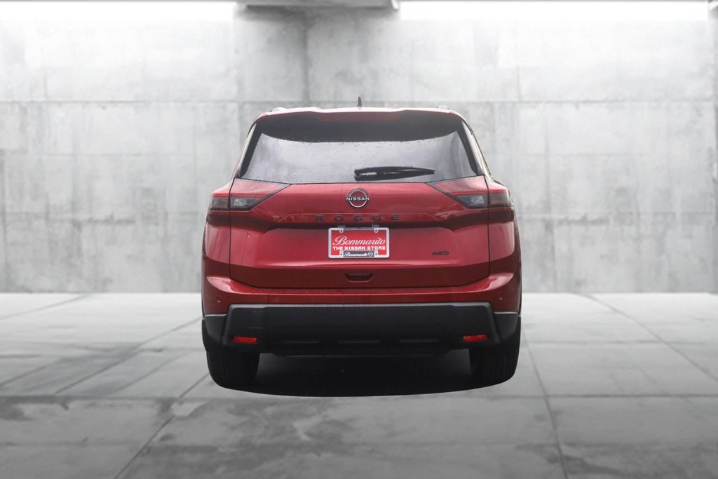 Nissan Rogue Vehicle Image 06