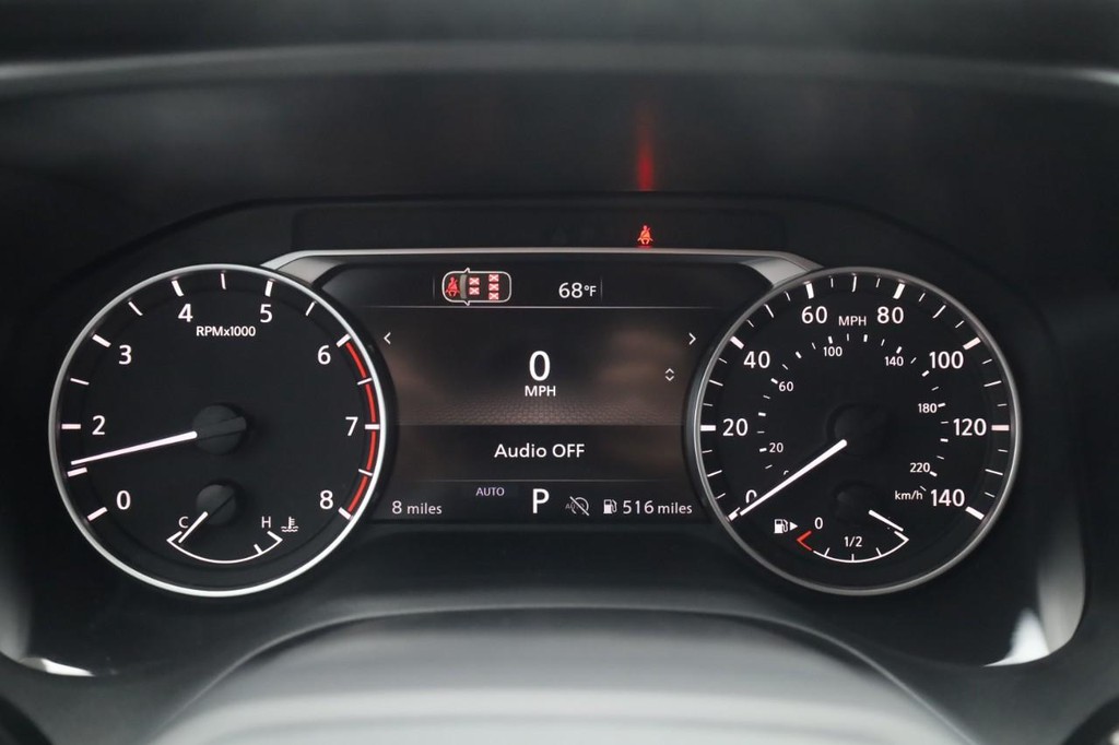 Nissan Rogue Vehicle Image 13