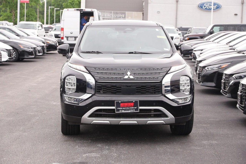 Mitsubishi Outlander Vehicle Image 04