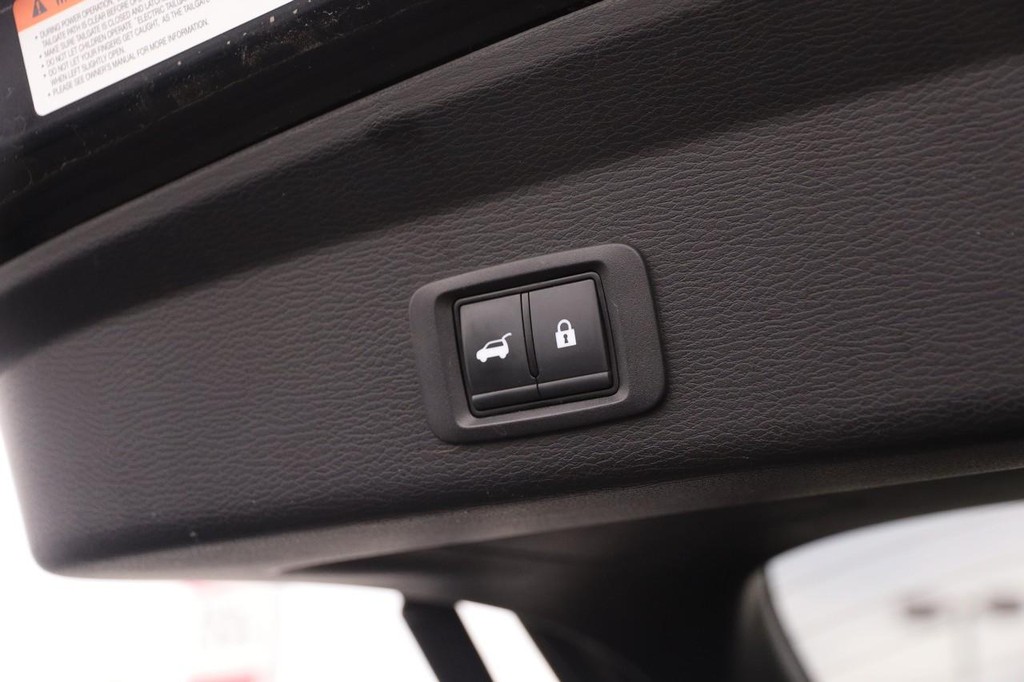 Mitsubishi Outlander Vehicle Image 08