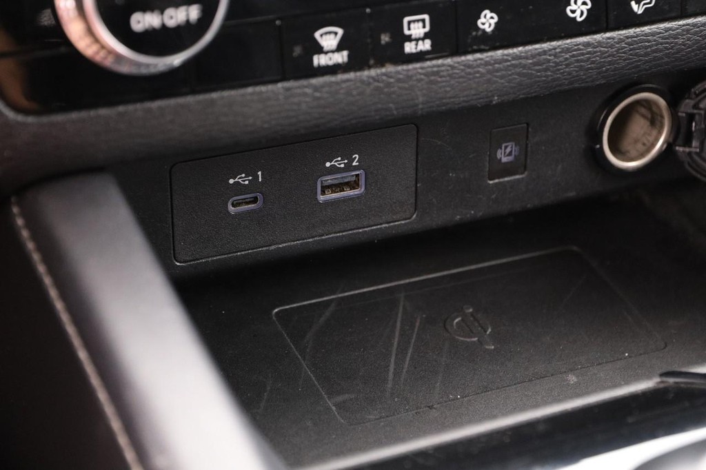 Mitsubishi Outlander Vehicle Image 20