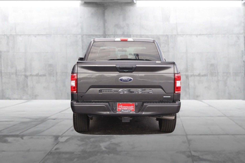 Ford F-150 Vehicle Full-screen Gallery Image 06