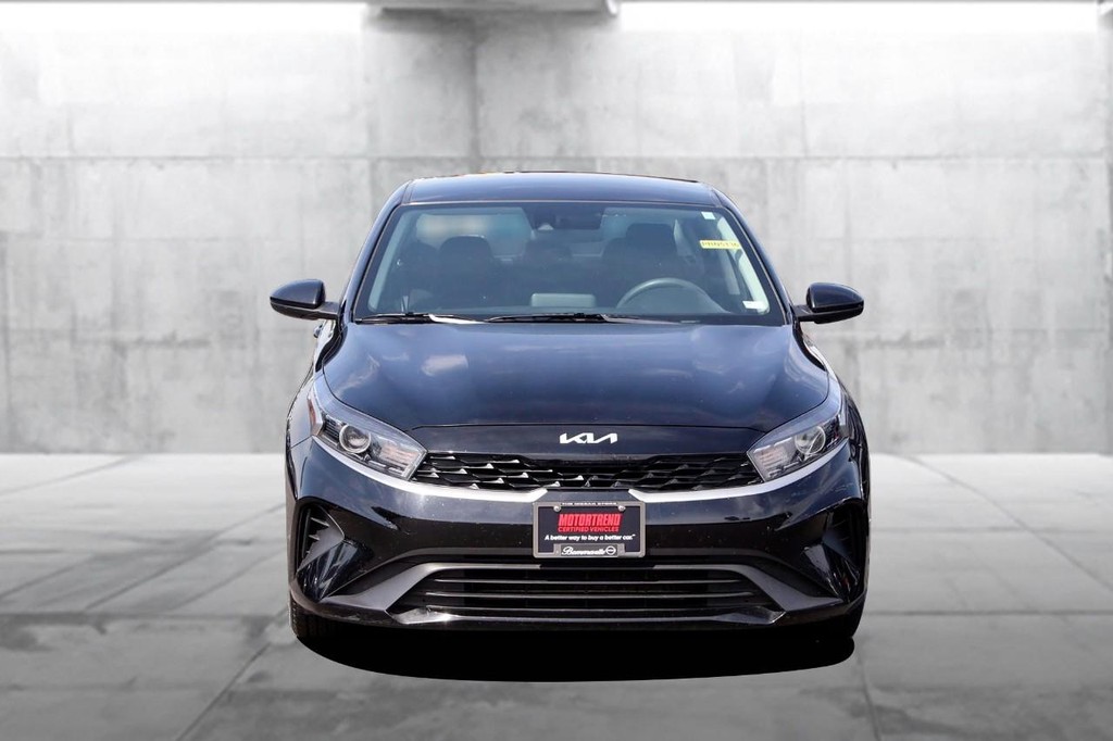 Kia Forte Vehicle Image 04