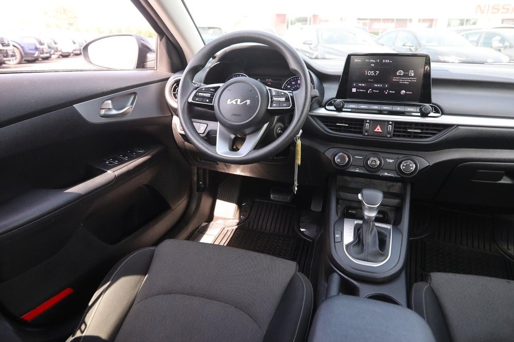 Kia Forte Vehicle Image 20