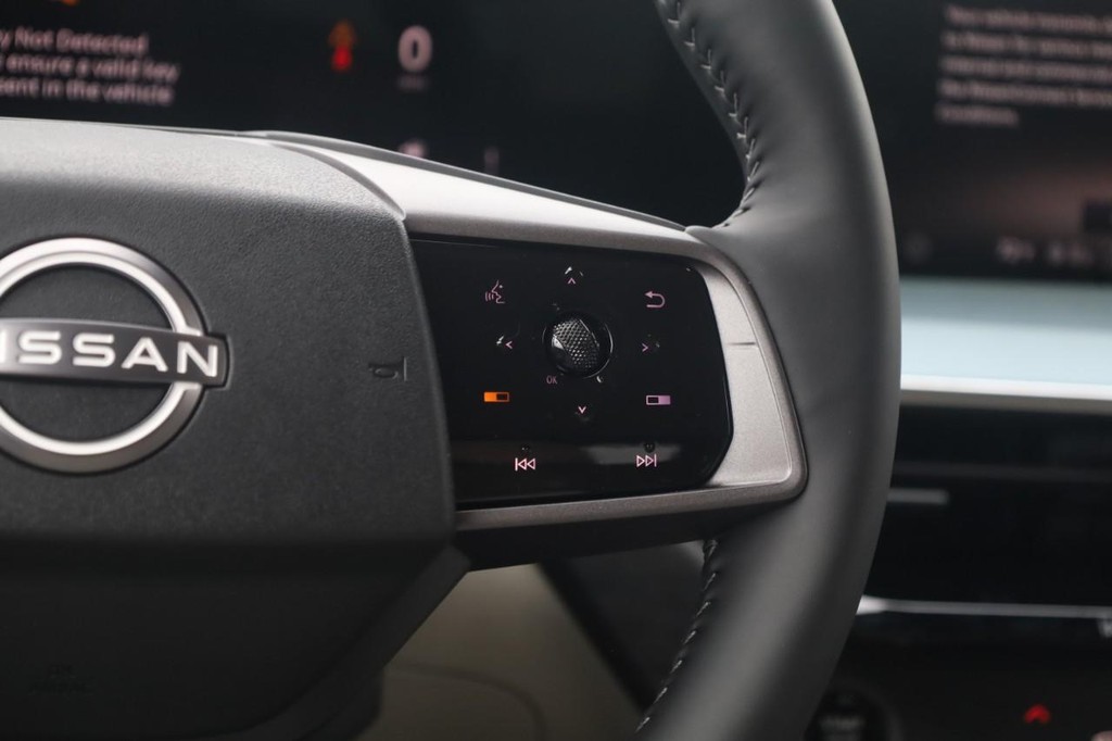Nissan Murano Vehicle Image 09