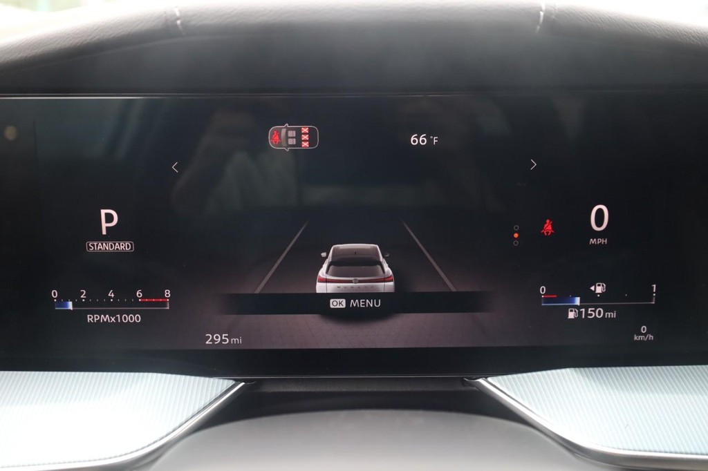 Nissan Murano Vehicle Image 14