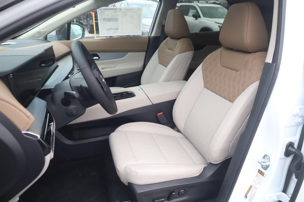 Nissan Murano Vehicle Image 21