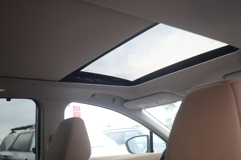 Nissan Murano Vehicle Image 24