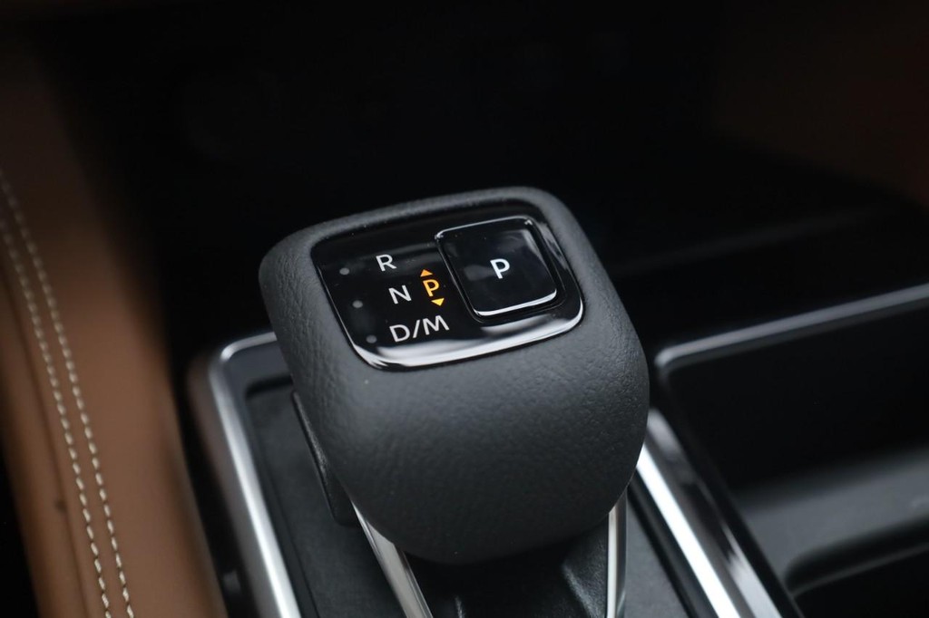 Nissan Pathfinder Vehicle Image 20