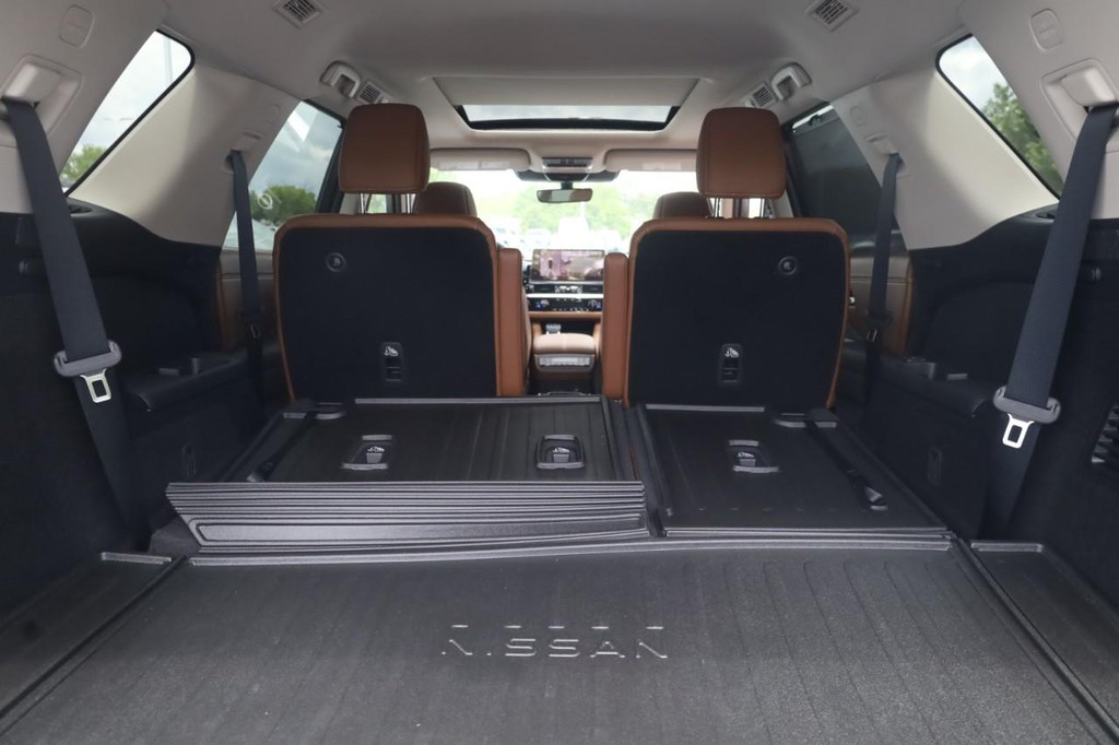 Nissan Pathfinder Vehicle Image 26