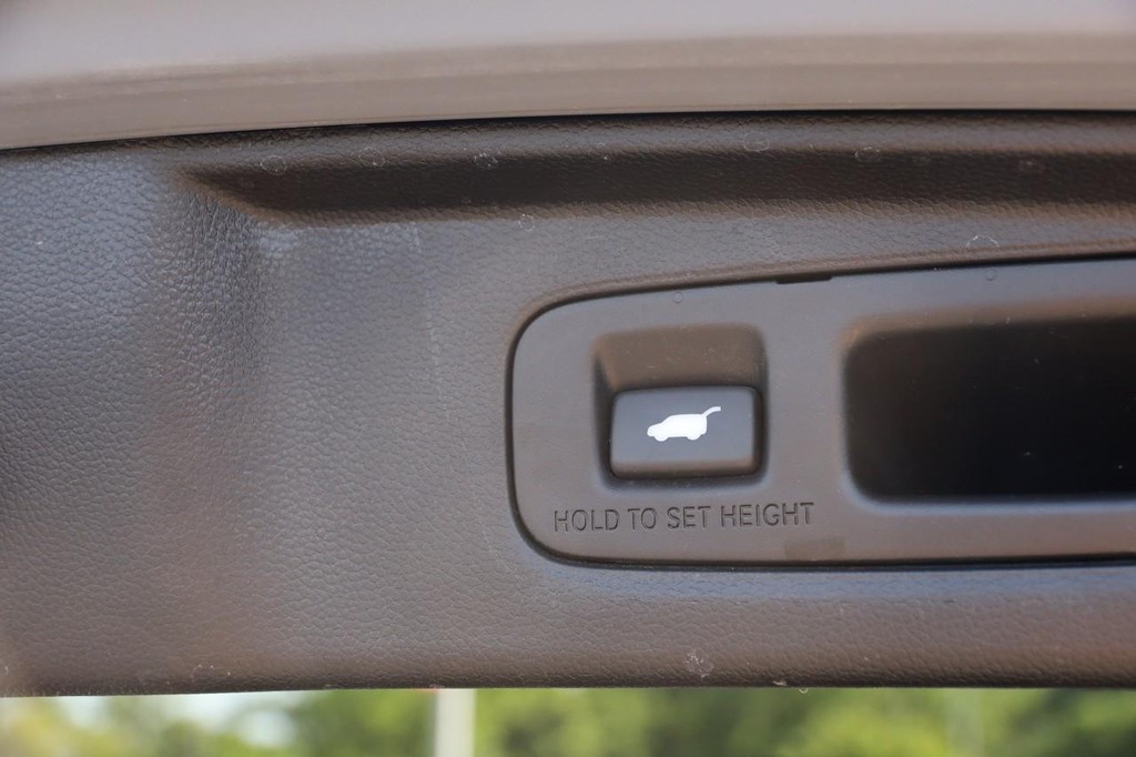 Honda CR-V Hybrid Vehicle Image 08