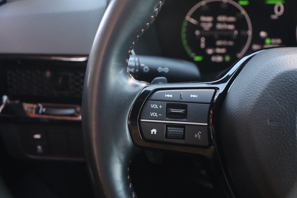Honda CR-V Hybrid Vehicle Image 13