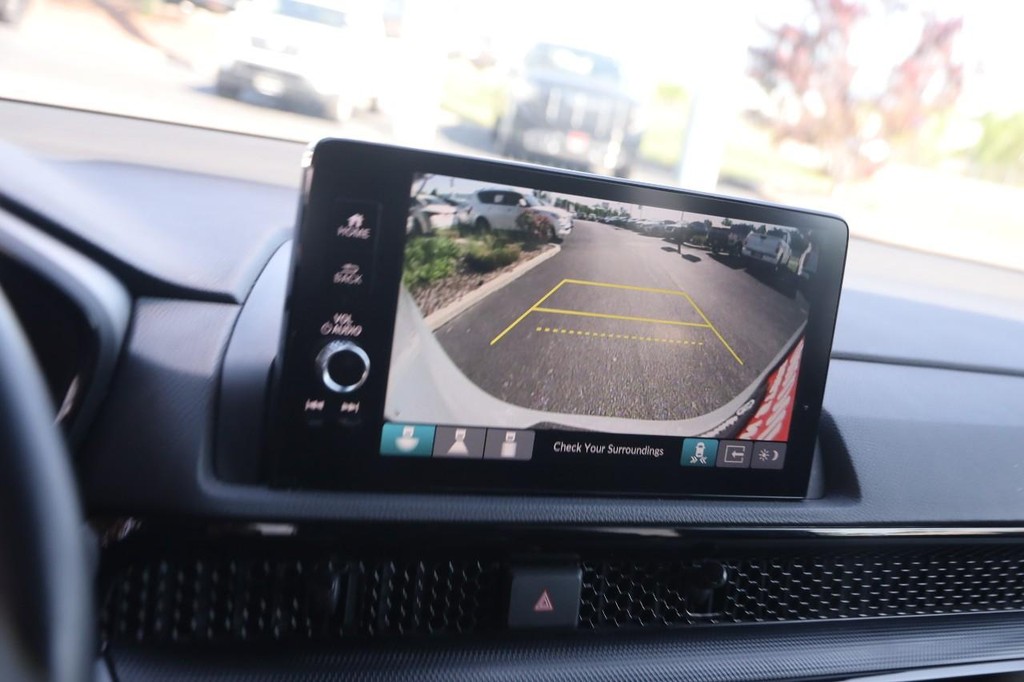 Honda CR-V Hybrid Vehicle Image 19