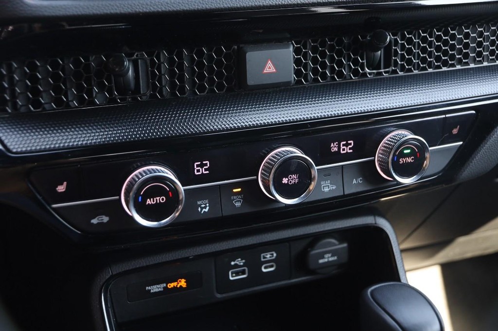 Honda CR-V Hybrid Vehicle Image 20