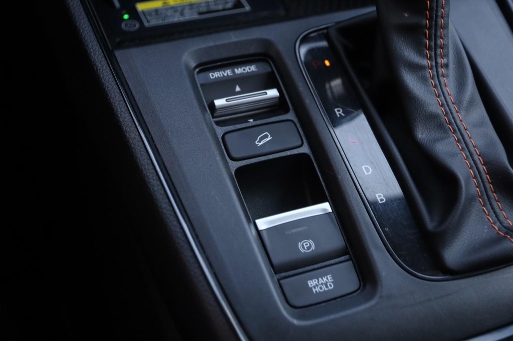 Honda CR-V Hybrid Vehicle Image 22