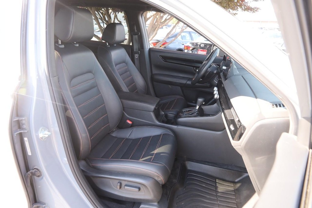 Honda CR-V Hybrid Vehicle Image 28