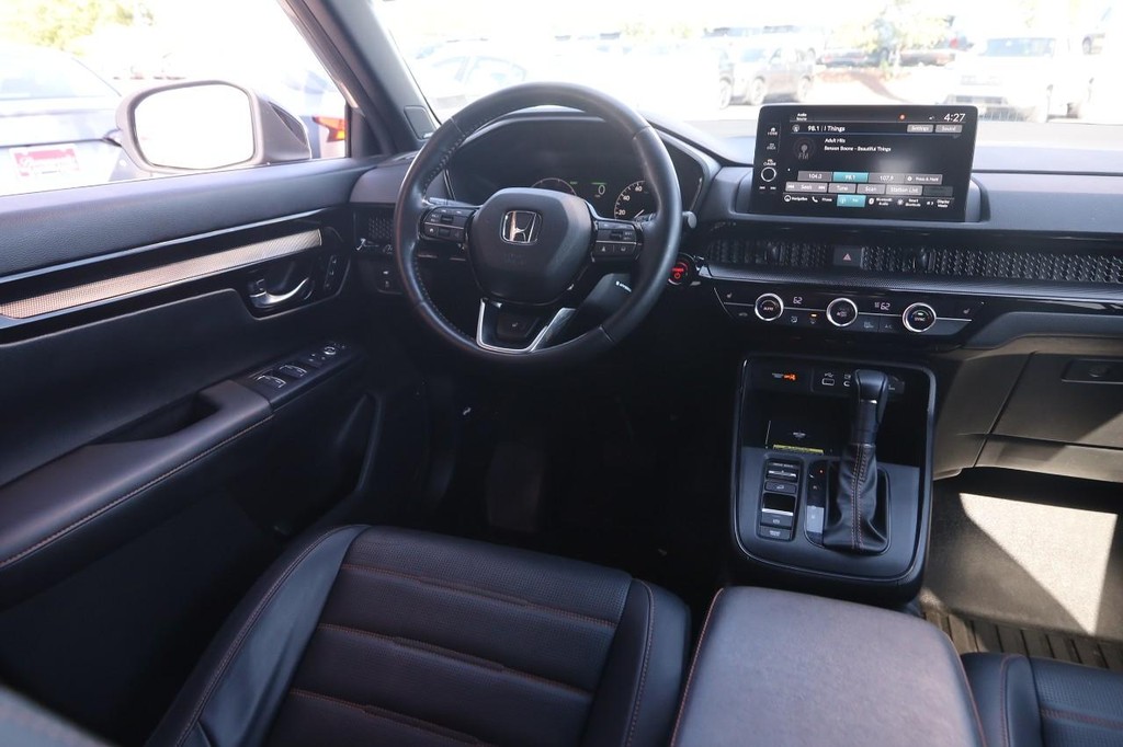 Honda CR-V Hybrid Vehicle Image 30
